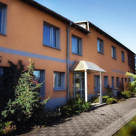Atmosfera Hotell Zyrardow Eksteriør bilde